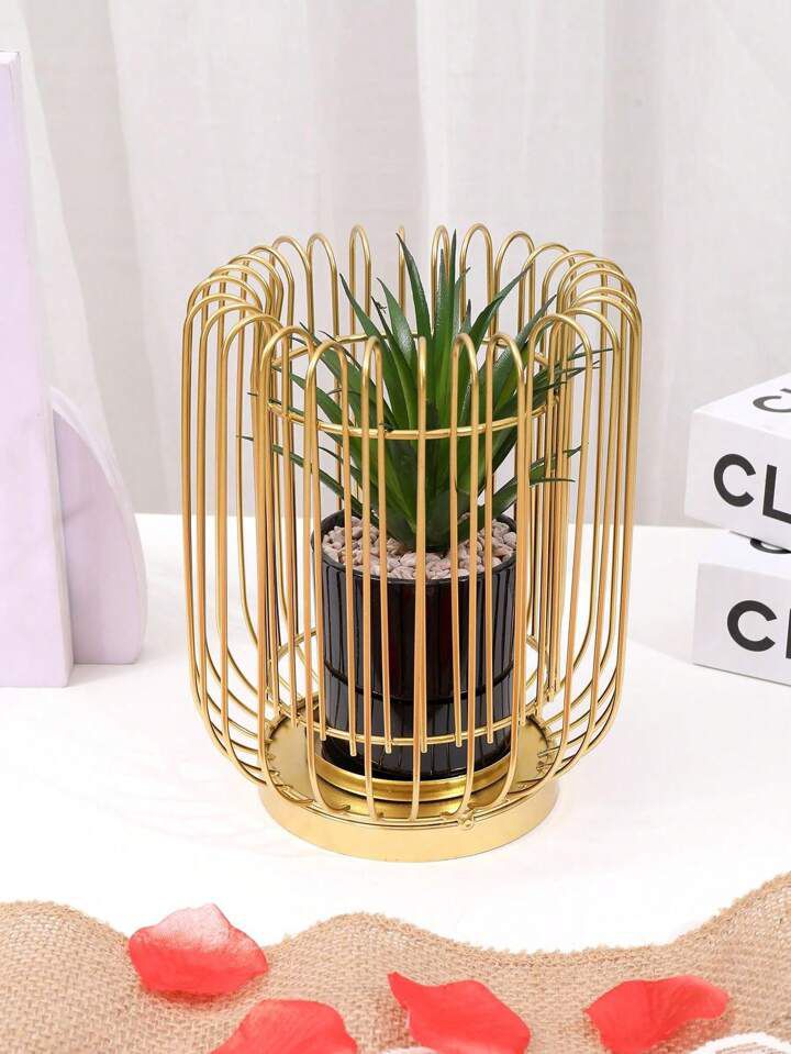 Two Pieces Metal Pot