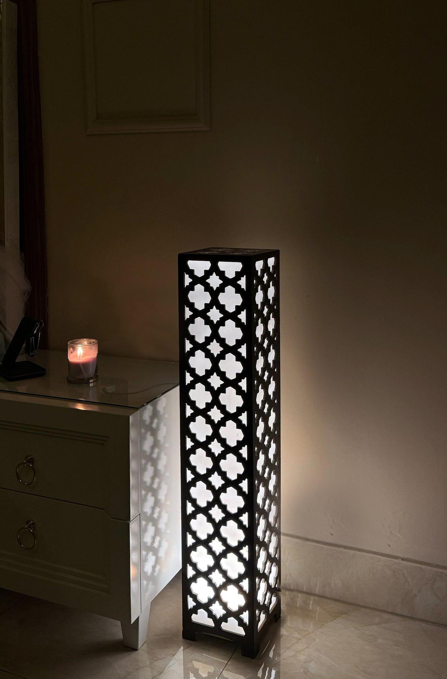 Geometric Cutout Wooden Floor Lamp – 24" Ambient Glow